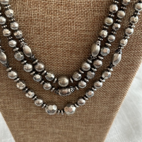 Silvertone multi strand necklace with extension - Picture 3 of 11